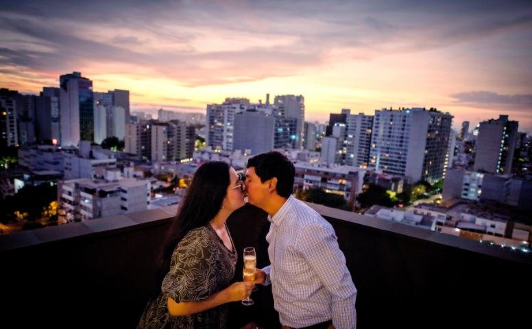 Romántica Pedida de Mano en Lima con Hermoso Atardecer